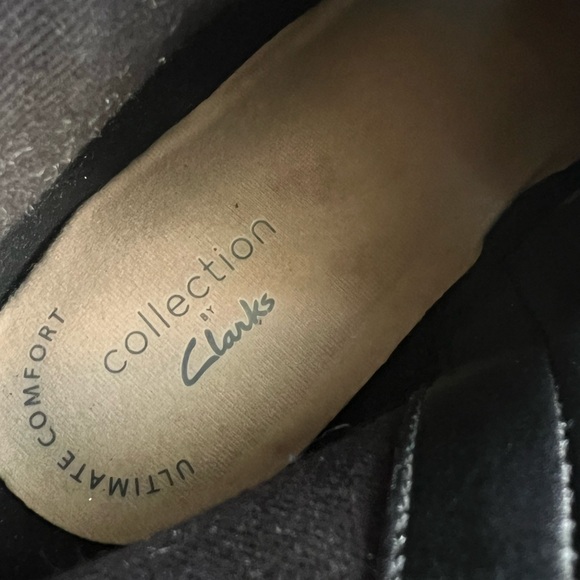 Clarks Women's Camzin Dime Black Leather Ankle Boot Size 9M Buckle Booties - Picture 13 of 16